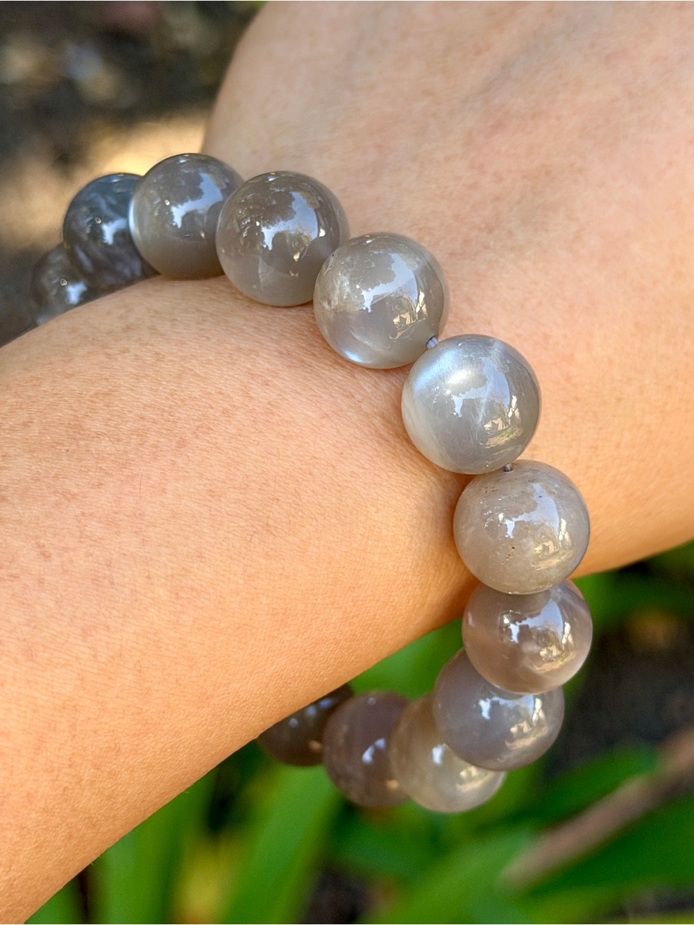 13.5mm Dark Gray Moonstone Stretch Bracelet 2637 - Picture 6 of 9